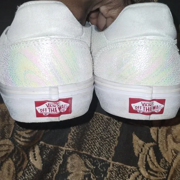 Vans Asher Deluxe Iridescent Slip-On Sneaker Size Women's 11 GUC - Picture 4 of 9